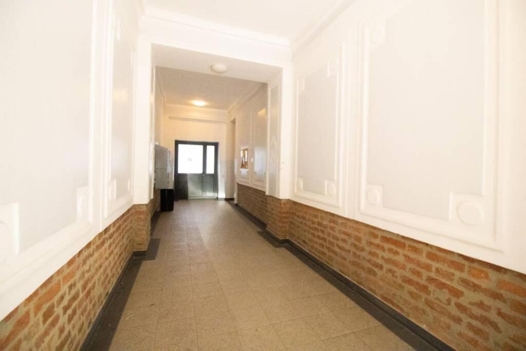 Apartamento Sunny & Cozy Penthouse With Balcony L Dg4'14 Viena Exterior foto